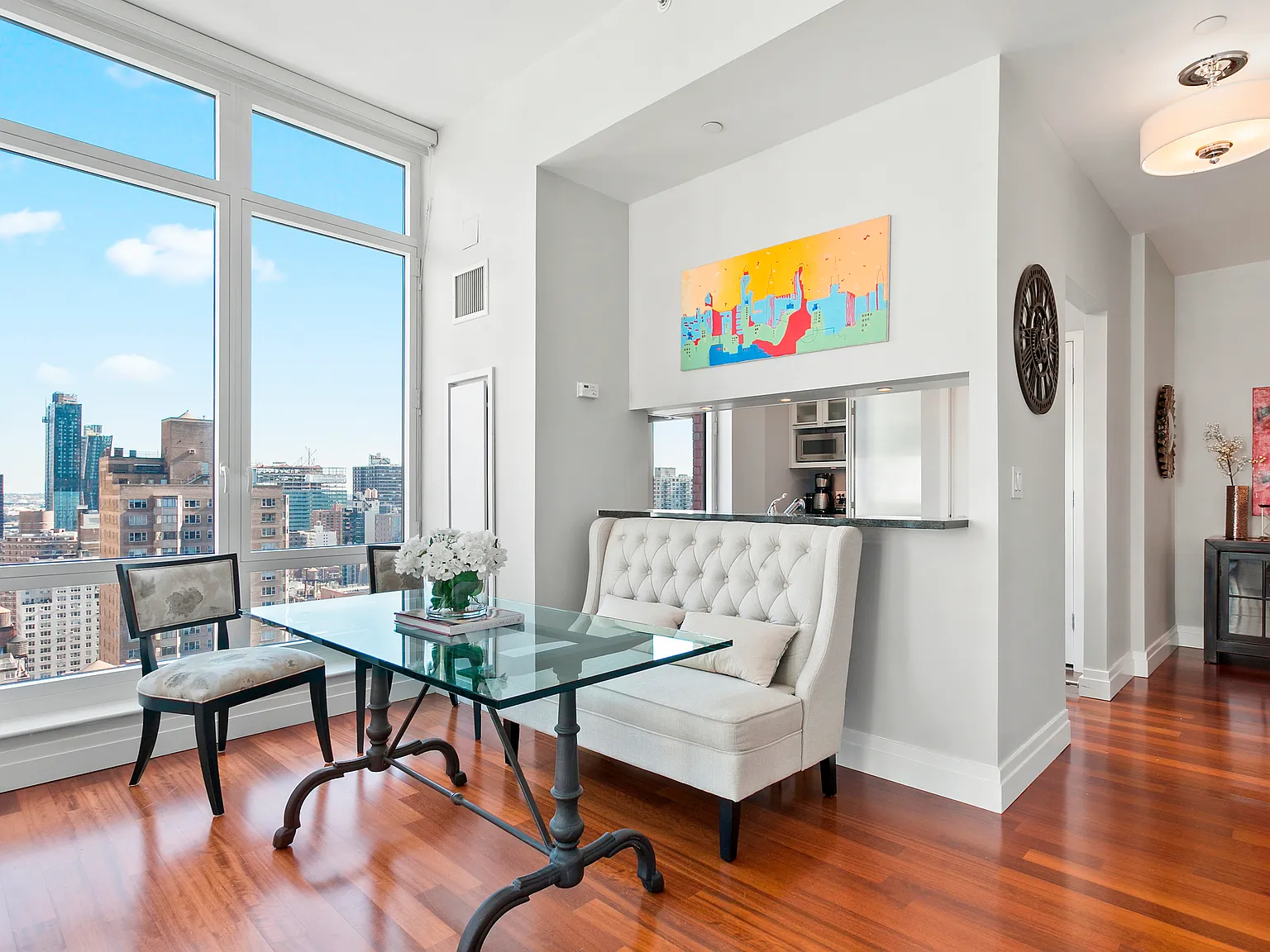 45 Park Avenue — Photo 2