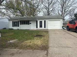 865 Saint Benedict Dr, Cahokia, IL 62206