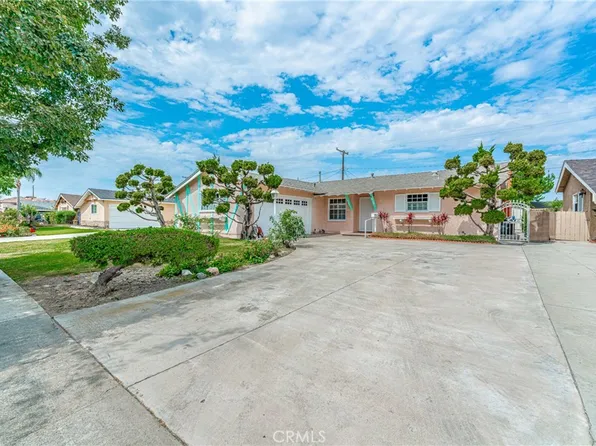 905 S Gilbert St, Anaheim, CA 92804