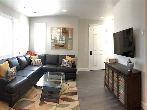 4th image of 3488 Serra Cir