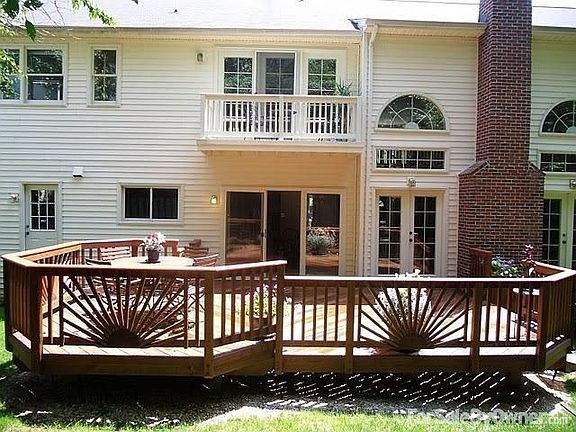 5th image of 8705 Margaret Ln