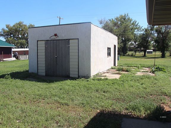 5th image of 214 E Laundre Ave
