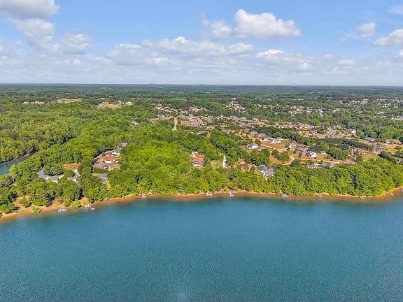 4th image of 148 Country Mist Dr