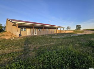 2960 E County Road 2660, La Harpe, IL 61450