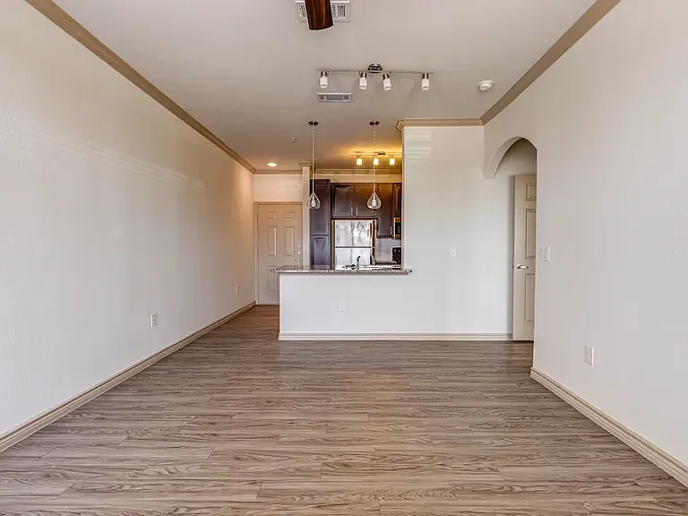 Bella Palazzo Luxury Apartment Community — Photo 12