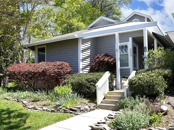 108 Elmwood Cir, Chapel Hill, NC 27514