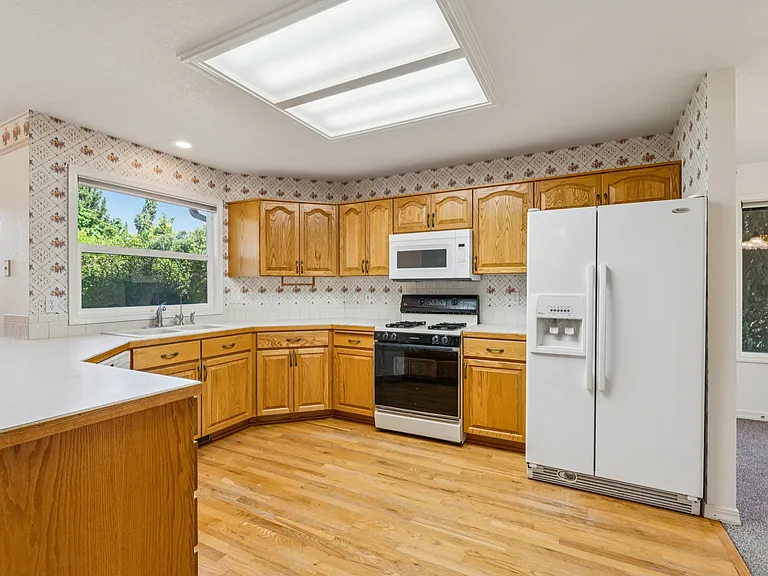 24963 Fox Ridge Dr — Photo 27