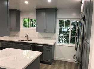 50 S Vinedo Ave APT C, Pasadena, CA 91107