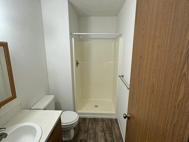 Bryn Mawr Plaza Apartments — Photo 31