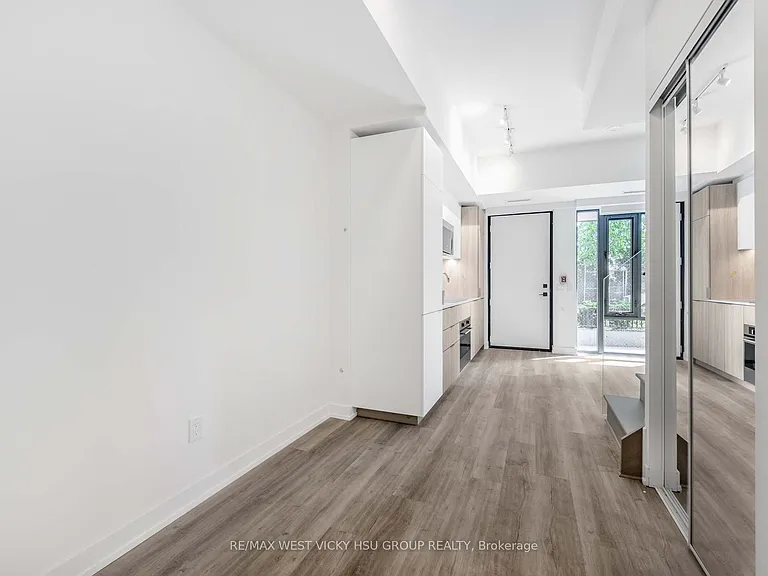 28 Eastern Ave #Townhouse 105-6 — Photo 8