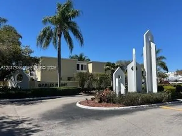 6845 SW 45th Ln #1, Miami, FL 33155