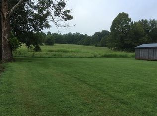 153 Maxwell Branch Rd, Cottontown, TN 37048