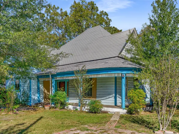 713 E College St, Terrell, TX 75160