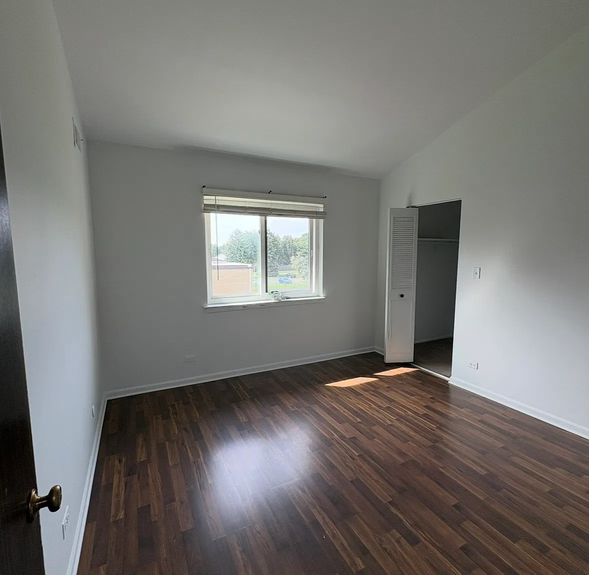 2 bed, 700 sqft, $1,650 — Photo 2