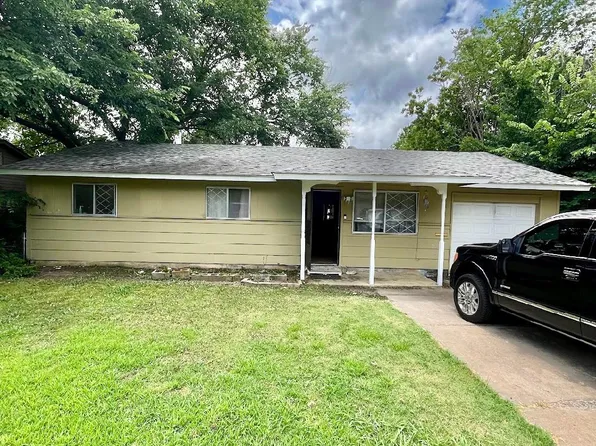 224 W Newburg Ave, Sapulpa, OK 74066