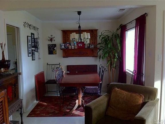 4th image of 1136 Elm Dr