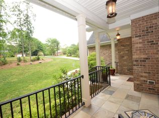 817 Spring Lake Cir, Birmingham, AL 35215