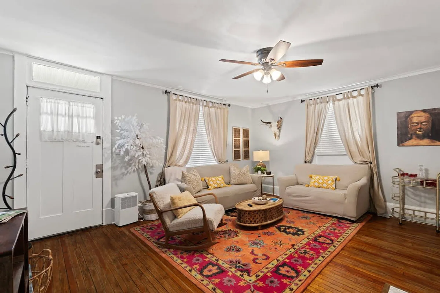 2 bed, 1.0 bath, $1,647 — Photo 1