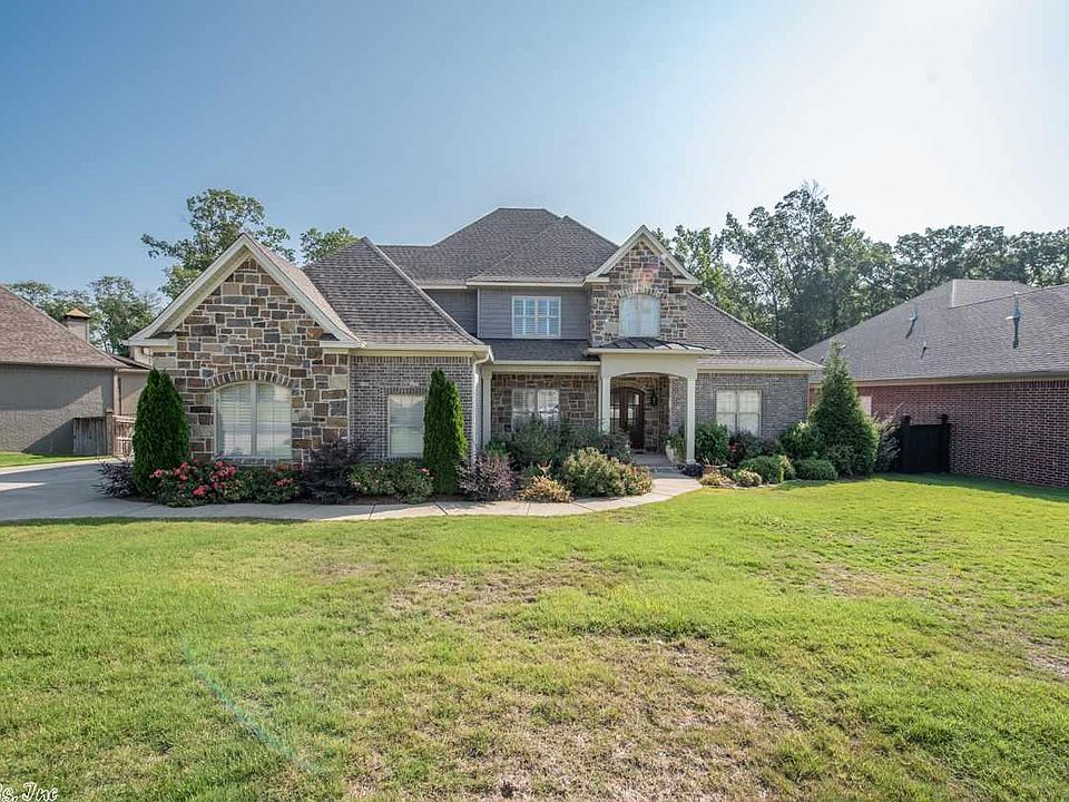 1st image of 245 Lake Valley Dr