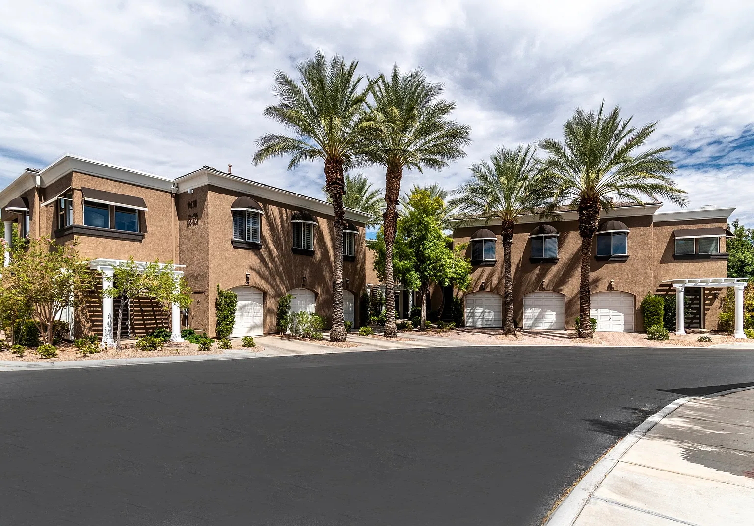 9430 Laguna Niguel Drive 103 - . — Photo 2