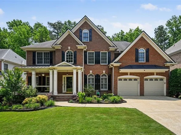 828 Ivy Cv NE, Norcross, GA 30071