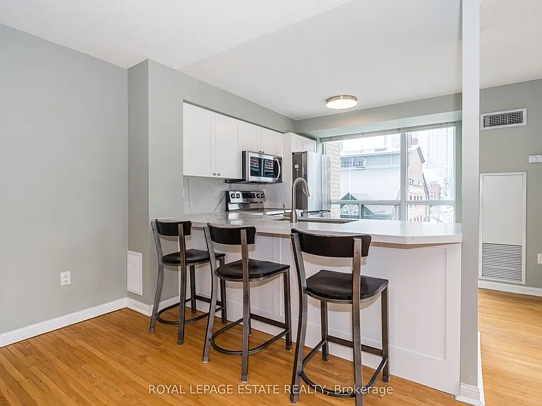 109 Front St E #515 — Photo 17