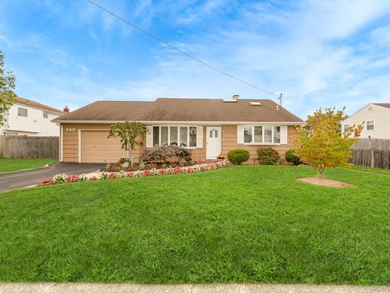 349 Lido Parkway, Lindenhurst, NY 11757