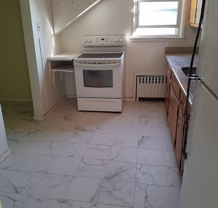 1st image of 104 Collins St