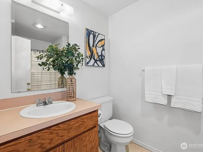 444 Marine View Pl — Photo 17