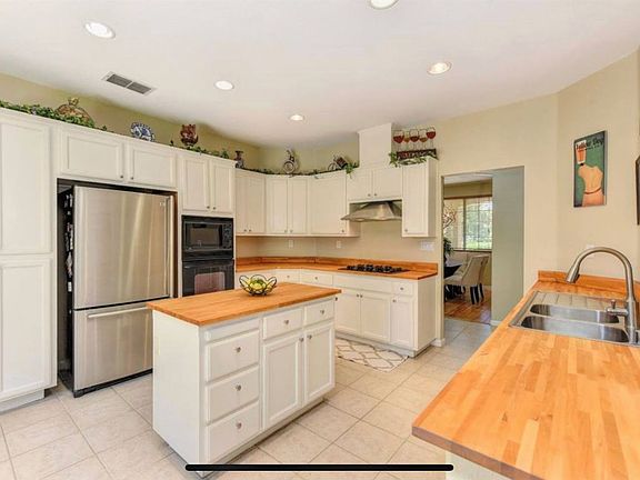 4th image of 2348 Marina Glen Way