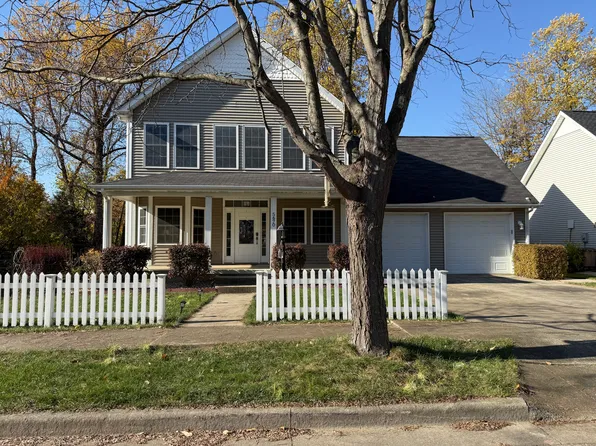 5670 Honey Locust Dr, Columbus, IN 47201