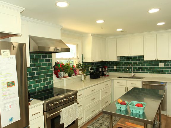 5th image of 2351 Mount Pleasant Rd