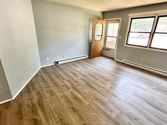 5th image of 3919-3917 Reinhardt Dr