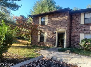 1317 Francis Station Dr, Knoxville, TN 37909