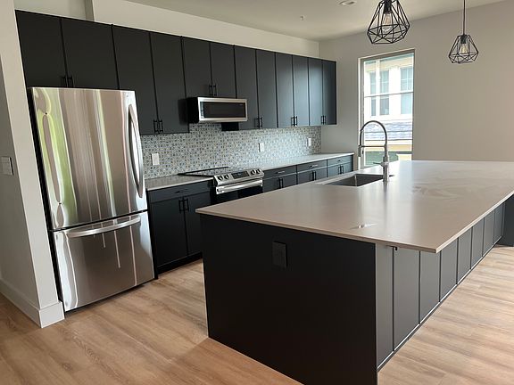 4th image of 1216 Fairmount Ave #202