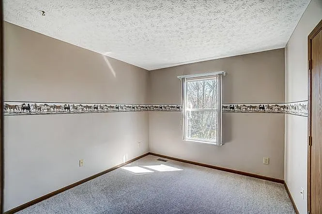 2444 Highlandtown Dr — Photo 37
