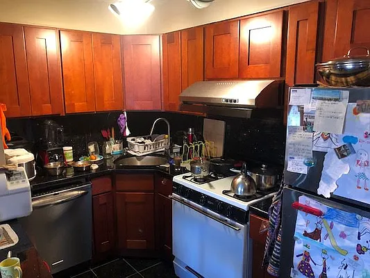 Rented by 18 REALTY | media 24