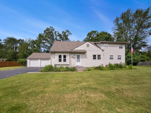 1836 W Argus Ct, Jackson, MI 49203