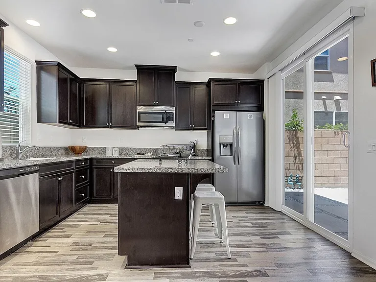 323 Paseo Gusto — Photo 6