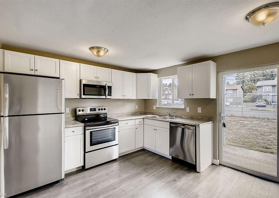 1st image of 1015 76th Street Ct E APT A