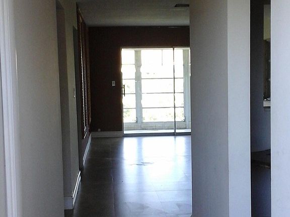 4th image of 941 Crystal Lake Dr APT 214