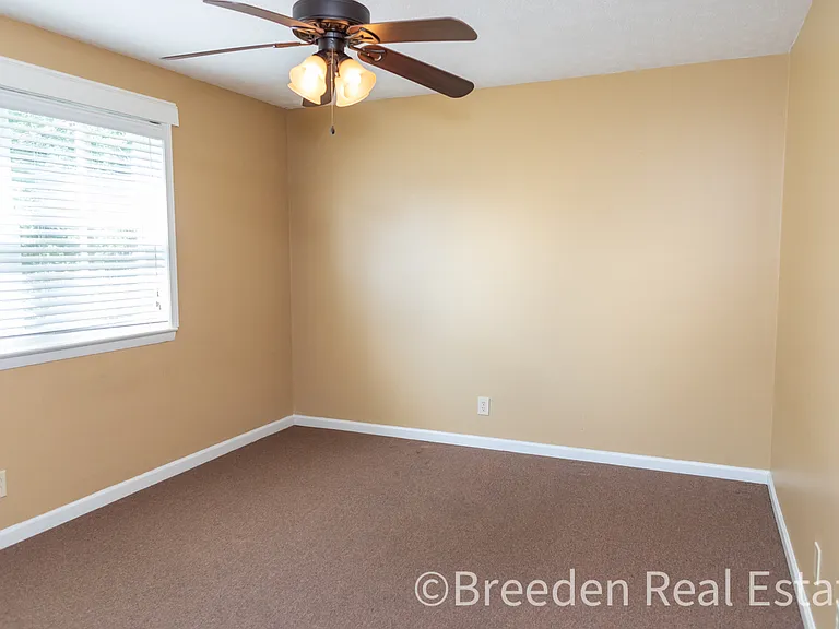 239 Maple St #203-A — Photo 10