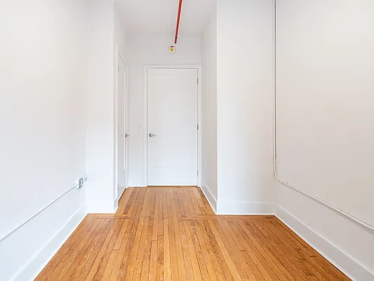 Rented by C2R Management LLC | media 25