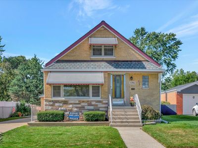 10916 S Tripp Ave, Oak Lawn, IL, 60453