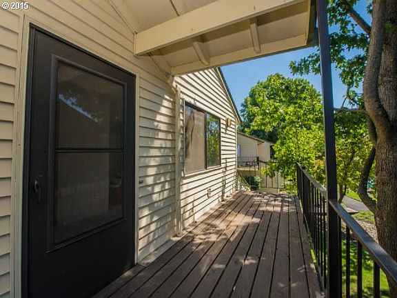 2nd image of 410 N Hayden Island Dr #117