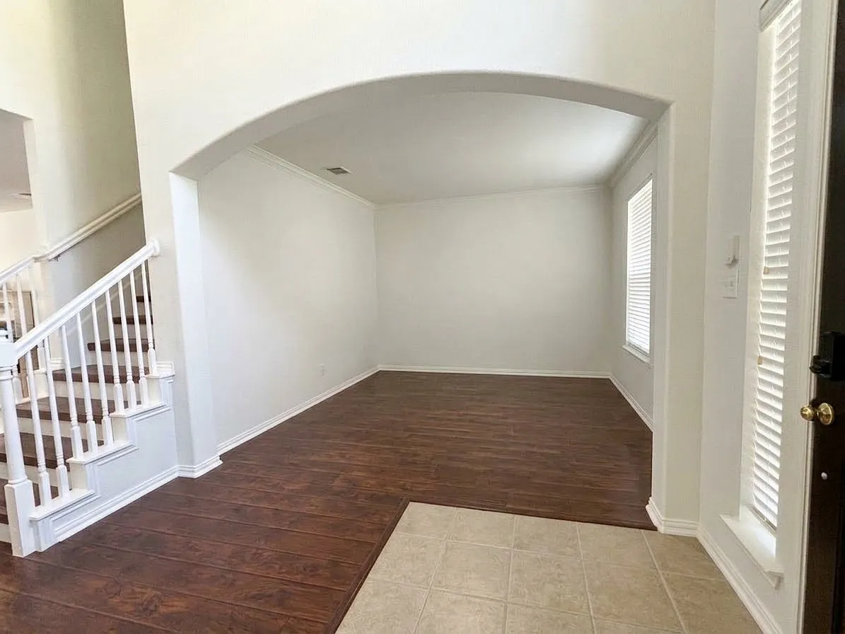 4 bed, 3054 sqft, $2,990 — Photo 4