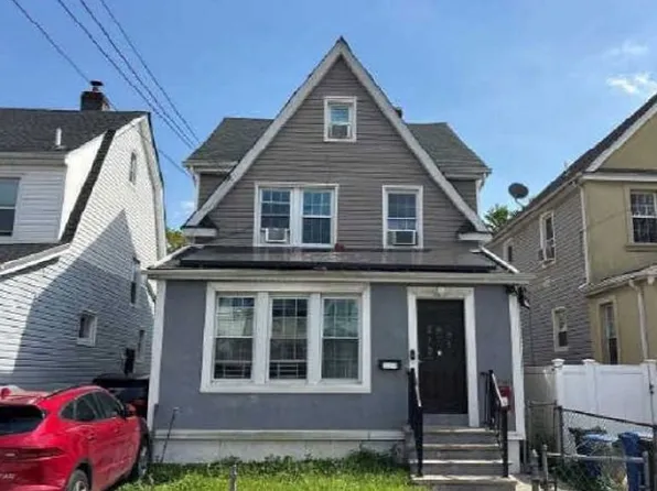 21224 Murdock Ave, Queens Village, NY 11429