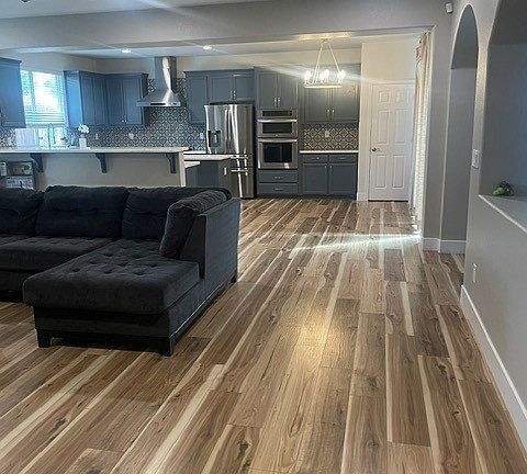 2nd image of 110 Shrike Cir