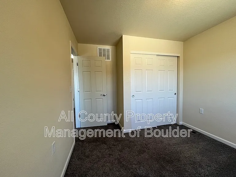 1208 Hummingbird Cir — Photo 12