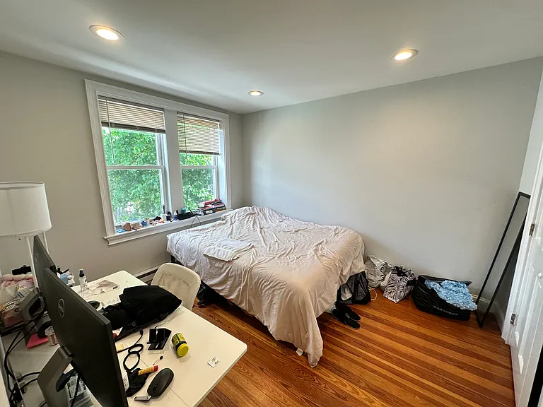 1139 Broadway #7 — Photo 8